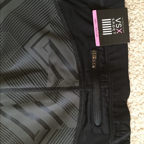 Victoria’s Secret Running Tight VXS SPORT - Picture 4 of 5
